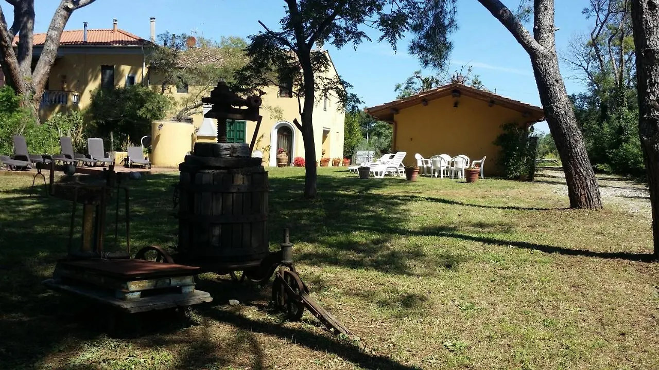 Azienda Agricola e Agrituristica Cerreta Collemezzano 0*,  Italia